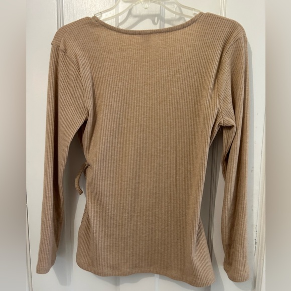 Tie waist ribbed long sleeve - Picture 2 of 4